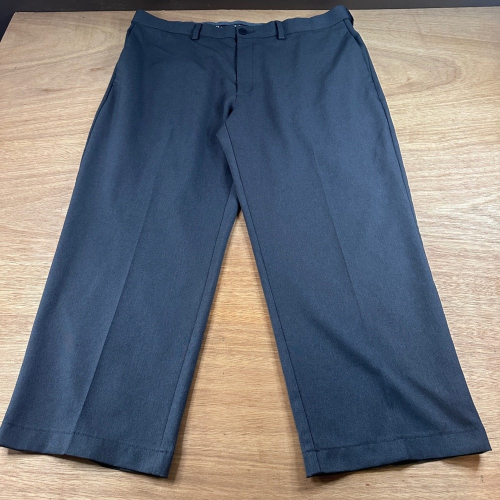 Haggar Cool Right Performance Flex Dress Pants Mens 40x30(26) Gray Classic Fit